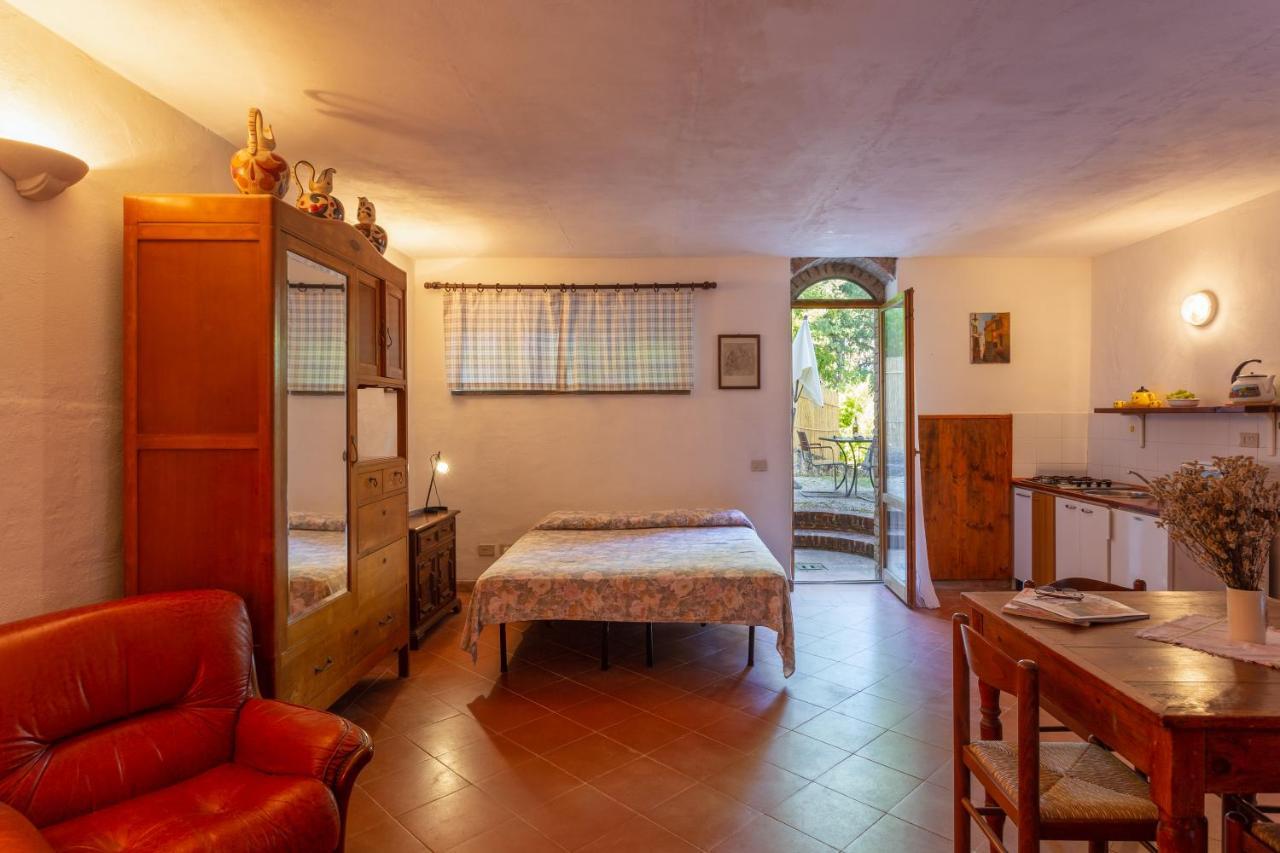 Casa Vacanze Good Buy Сан Джиминяно Екстериор снимка