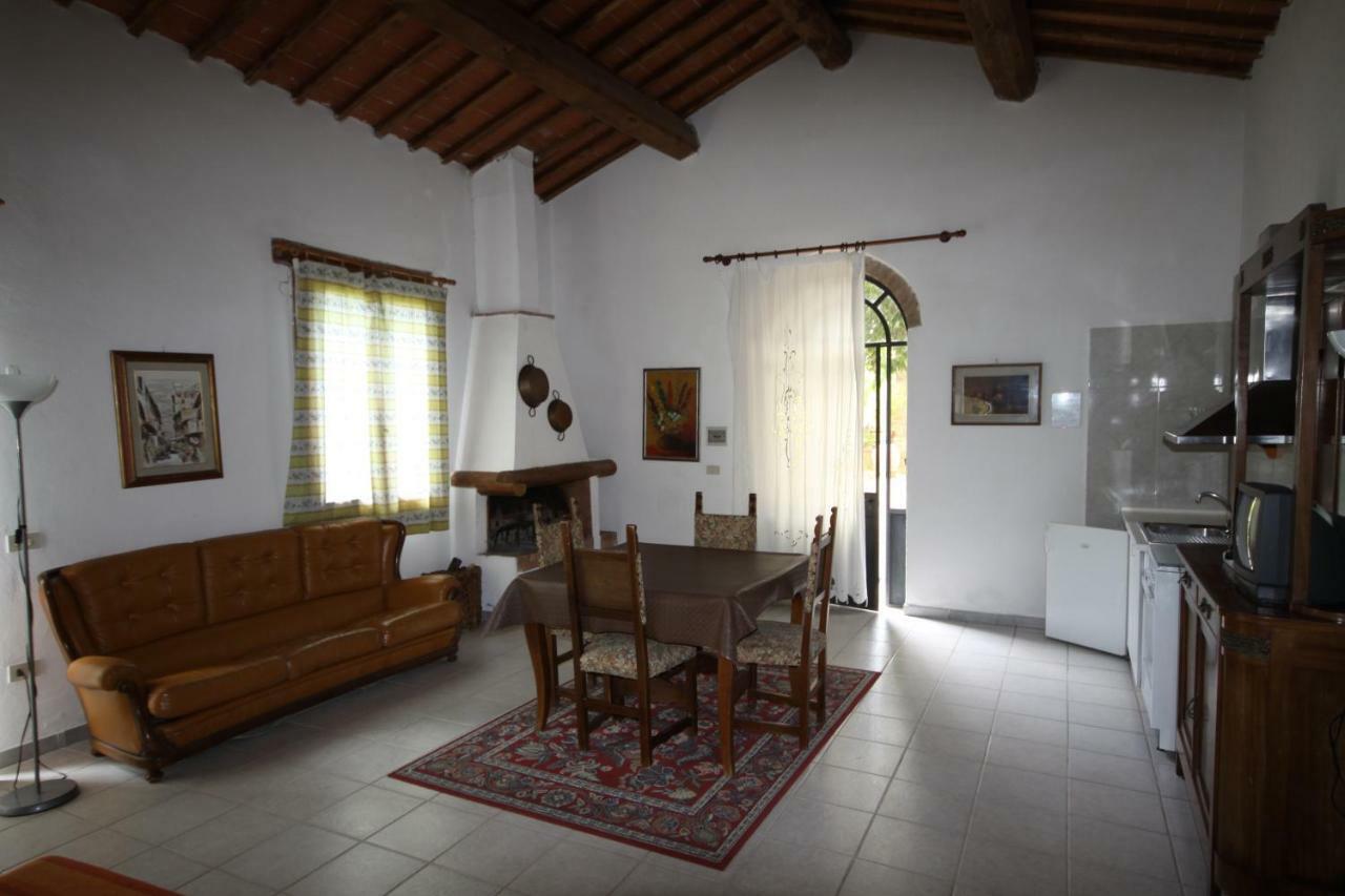 Casa Vacanze Good Buy Сан Джиминяно Екстериор снимка